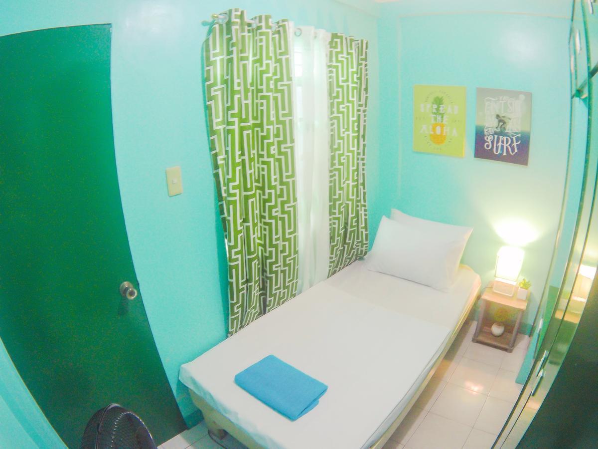 Backpackers Homestay - Nomadsmnl Manila Exterior foto