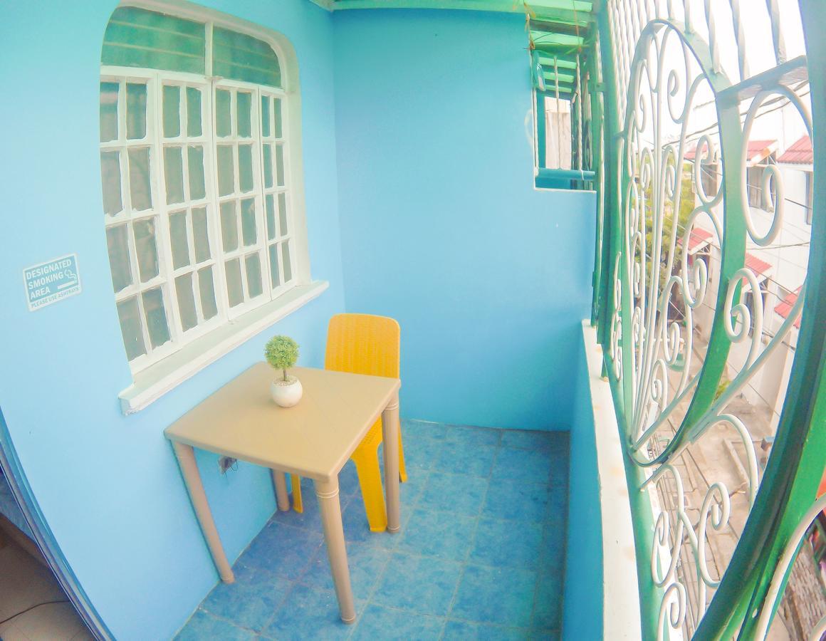 Backpackers Homestay - Nomadsmnl Manila Exterior foto