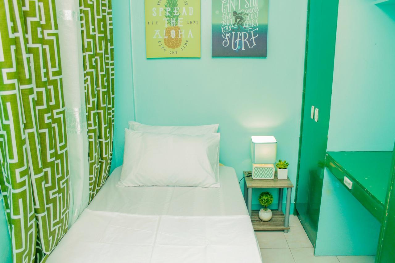 Backpackers Homestay - Nomadsmnl Manila Exterior foto