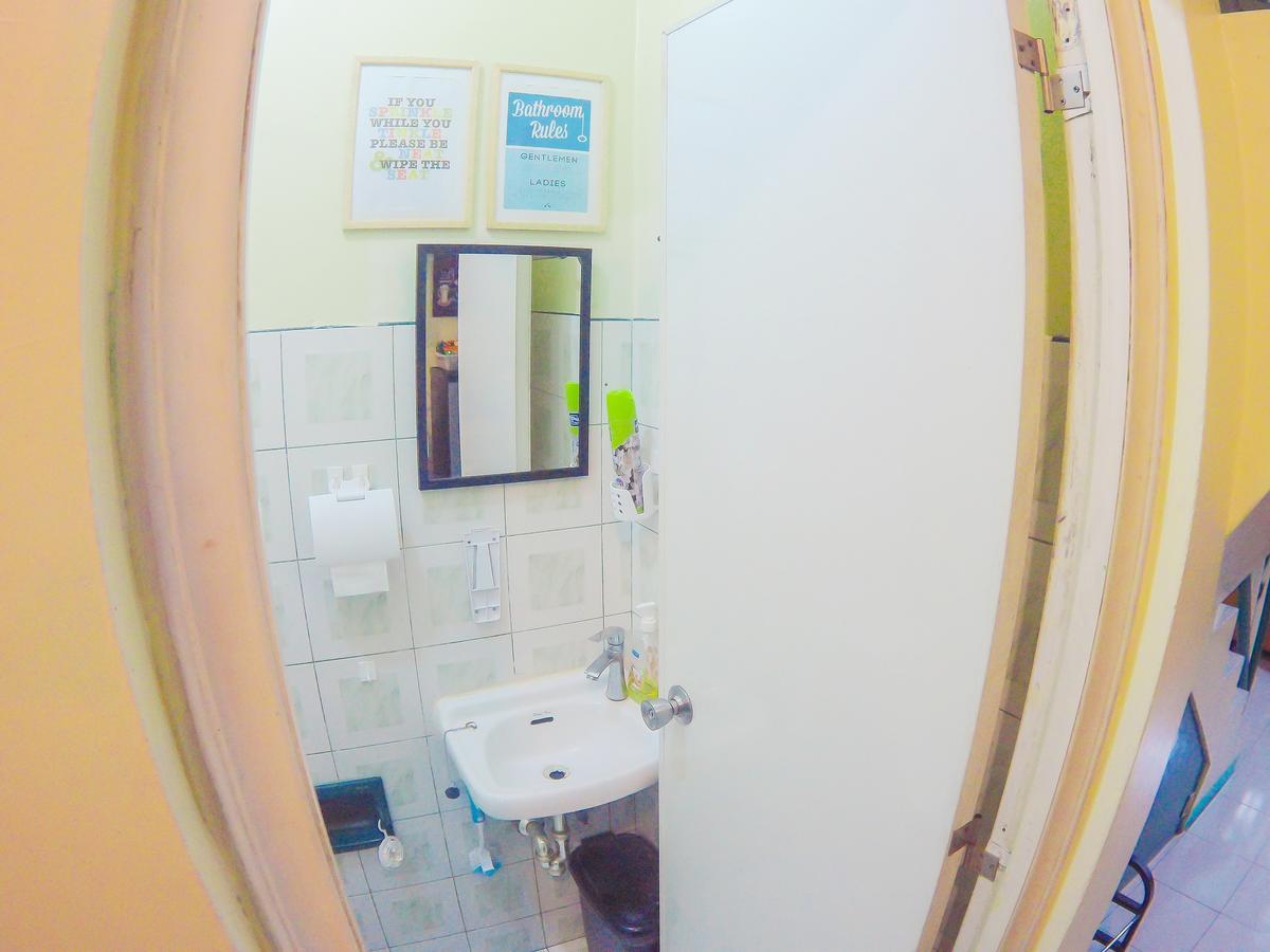 Backpackers Homestay - Nomadsmnl Manila Exterior foto
